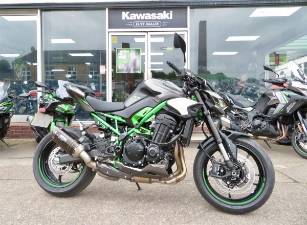 KAWASAKI Z900 2026