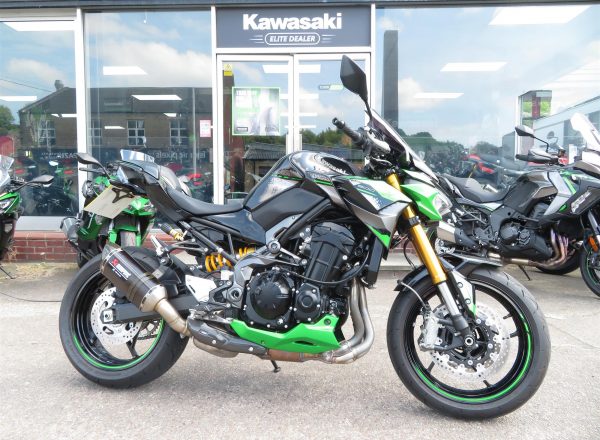 KAWASAKI Z900SE PERFORMANCE EDITION