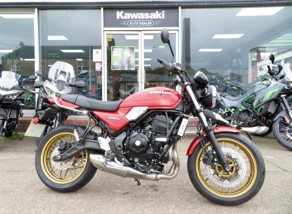 KAWASAKI Z650RS 2025