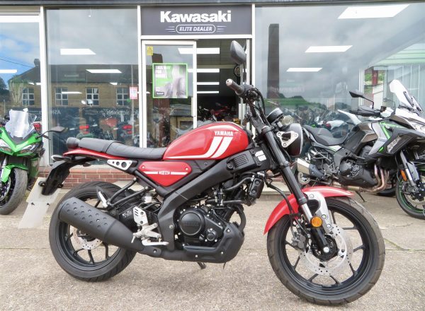 YAMAHA XSR125