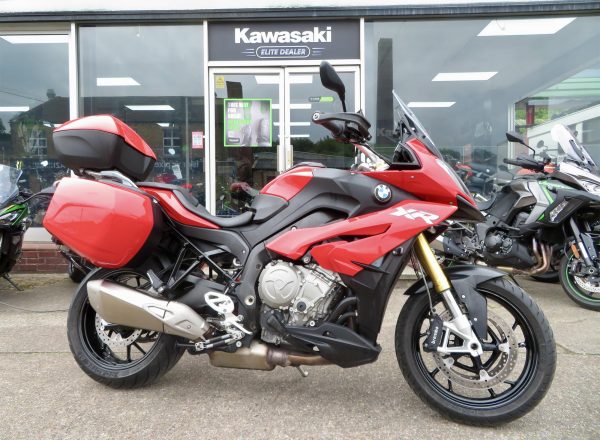 BMW S1000XR