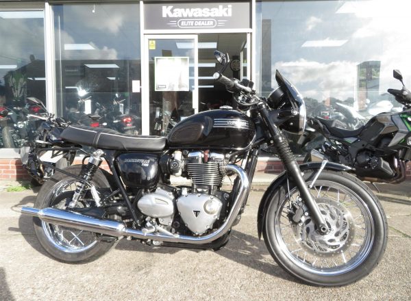 TRIUMPH BONNEVILLE T120