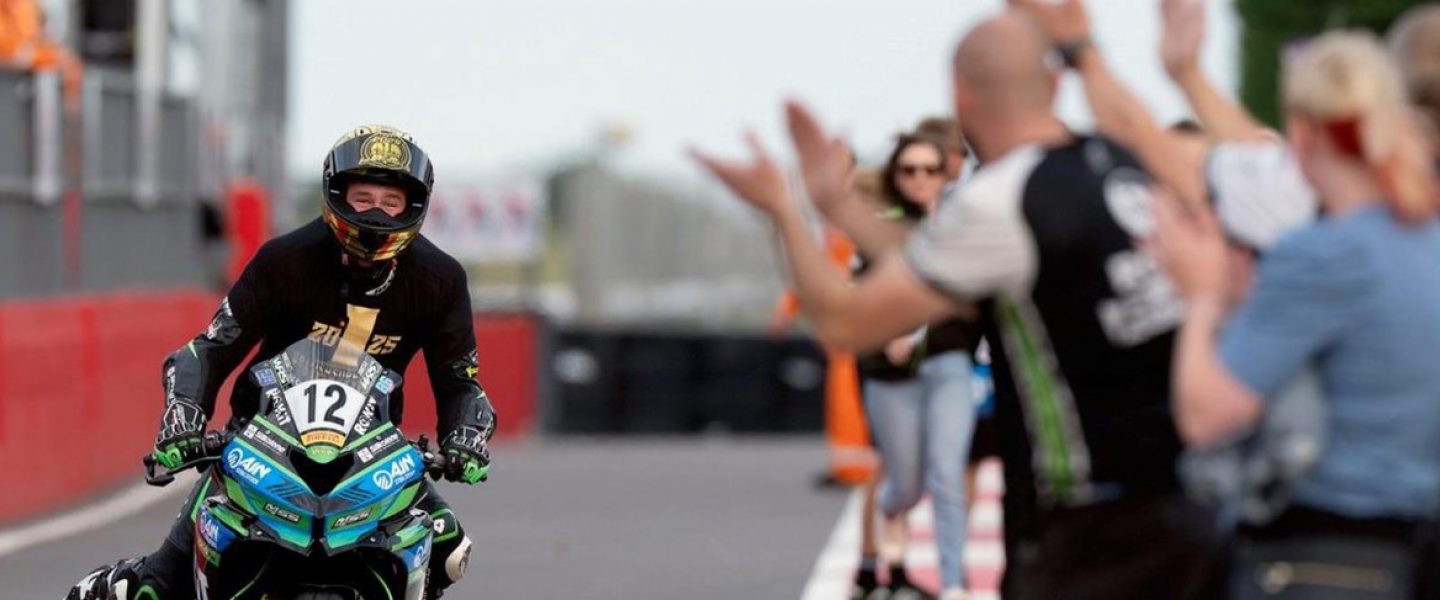 Henry Snell Crowned 2025 AJN Steelstock Kawasaki British Superteen Champion