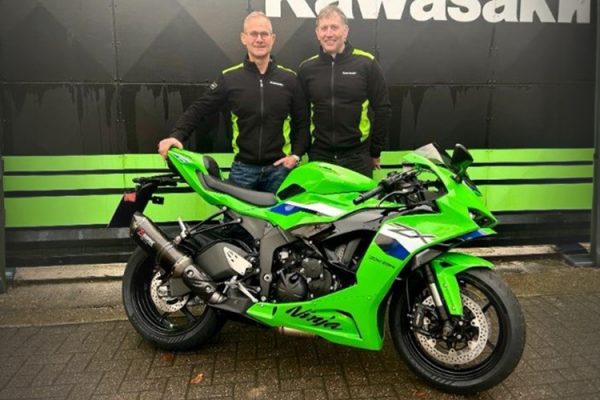 Kawasaki UK Teams Up With James Whitham Track Training Days