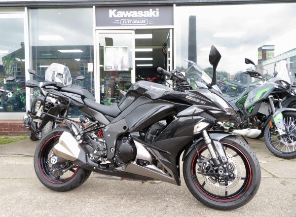 8855121x2200x1681_FFFFFF_L_0