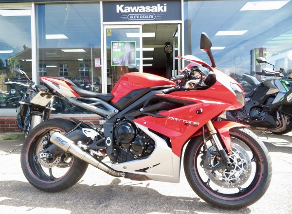 TRIUMPH DAYTONA 675 ABS