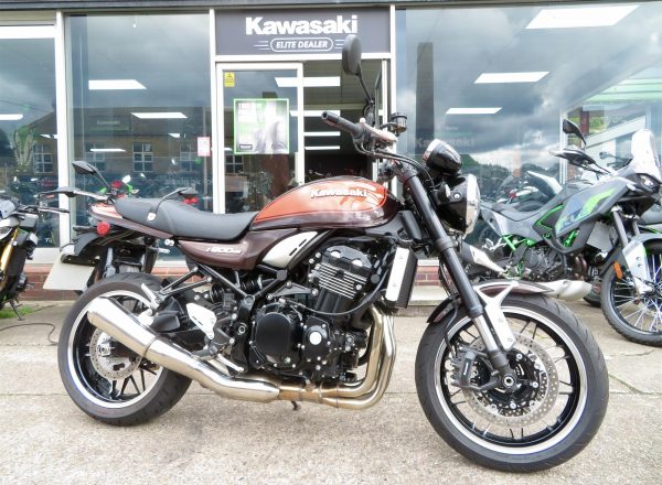 KAWASAKI Z900RS