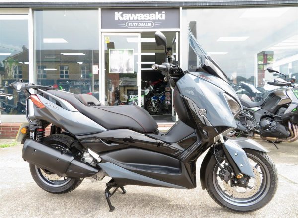 YAMAHA XMAX 300 TECH MAX