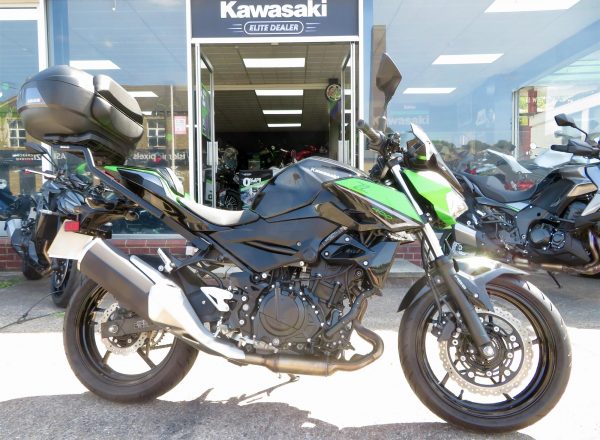 KAWASAKI Z400