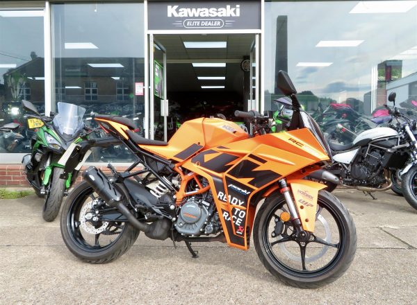 KTM RC125 2024