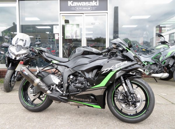 KAWASAKI NINJA ZX-6R 636 PERFORMANCE EDITION 2025