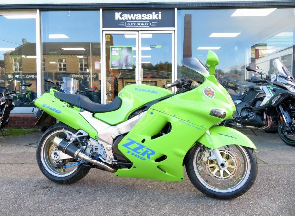 KAWASAKI Z400 2022 - Kawasaki Autorama Ltd