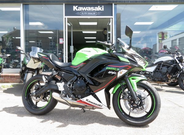 KAWASAKI NINJA 650 2022