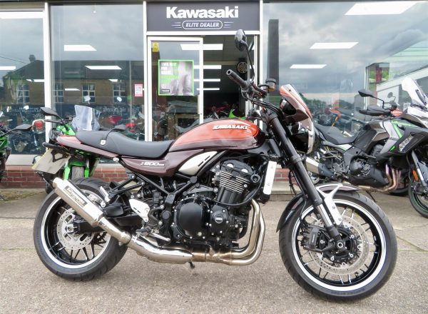 KAWASAKI Z900RS