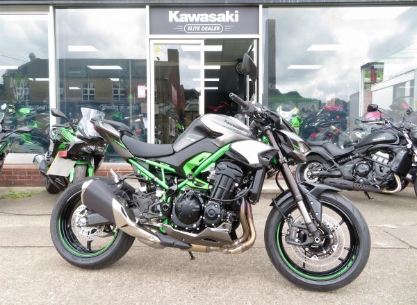 KAWASAKI Z900 2025