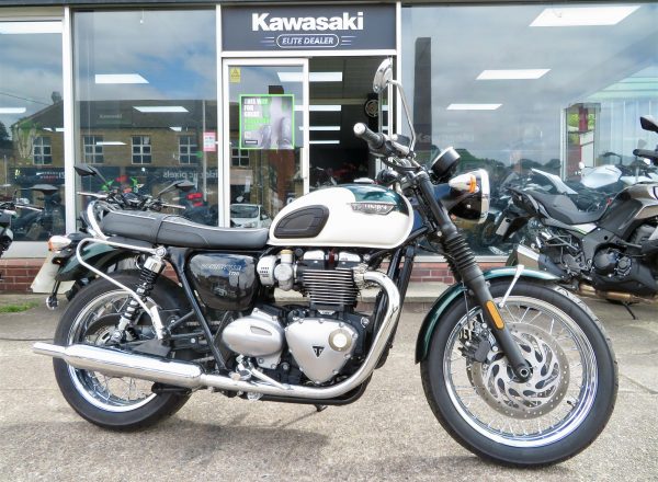 TRIUMPH BONNEVILLE T120