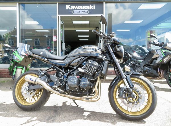 KAWASAKI Z900RS