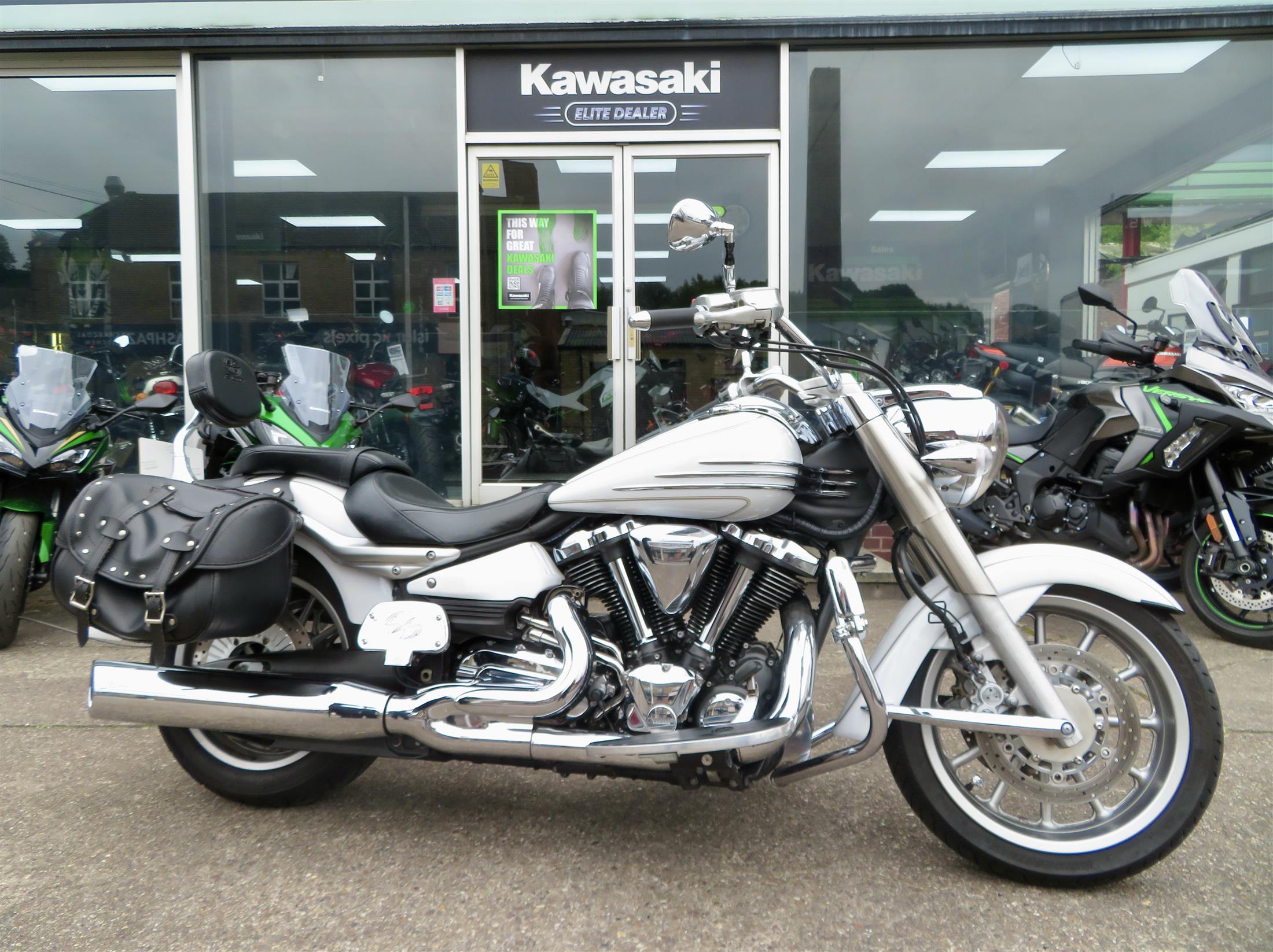 YAMAHA XV1900 A