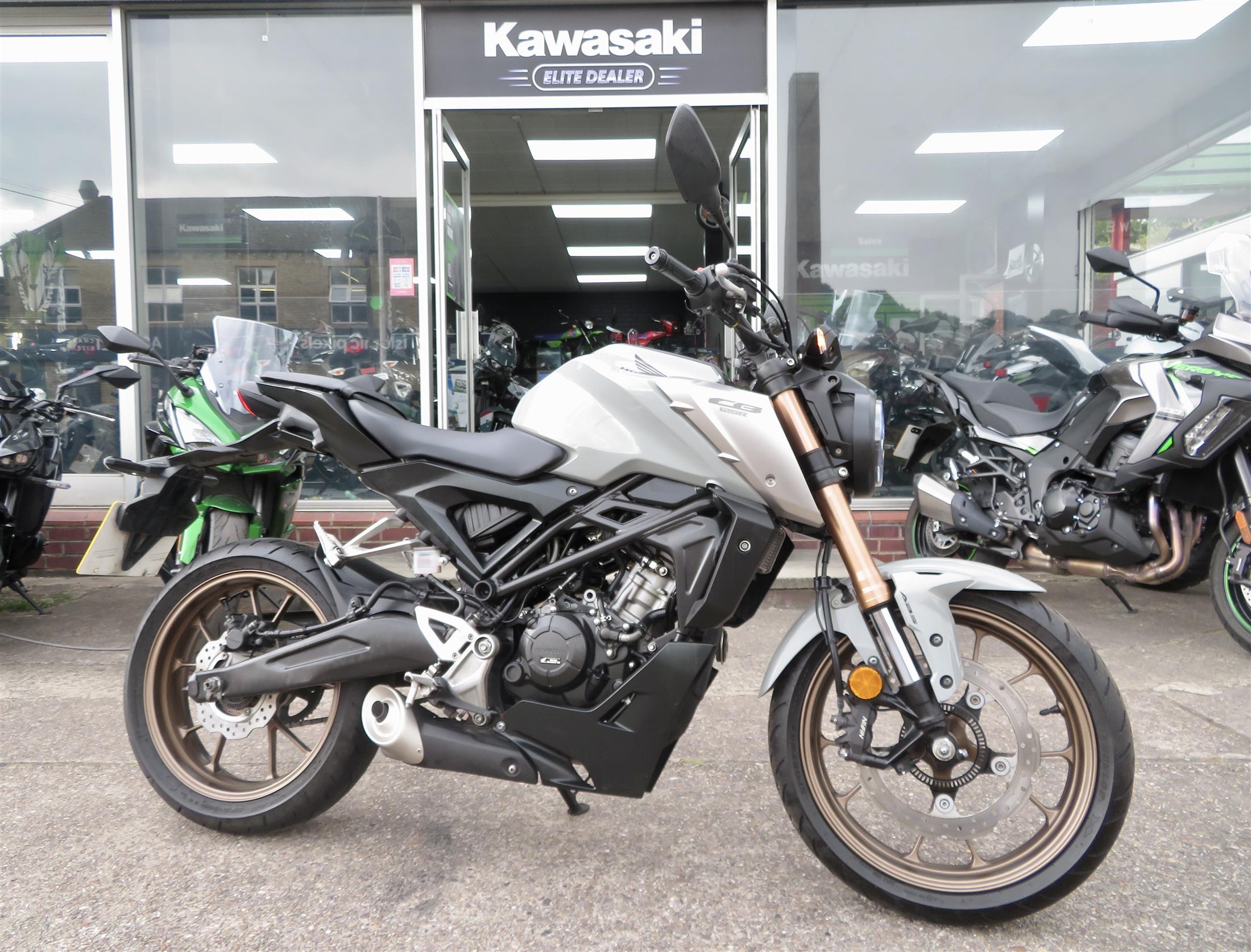 HONDA CB125R