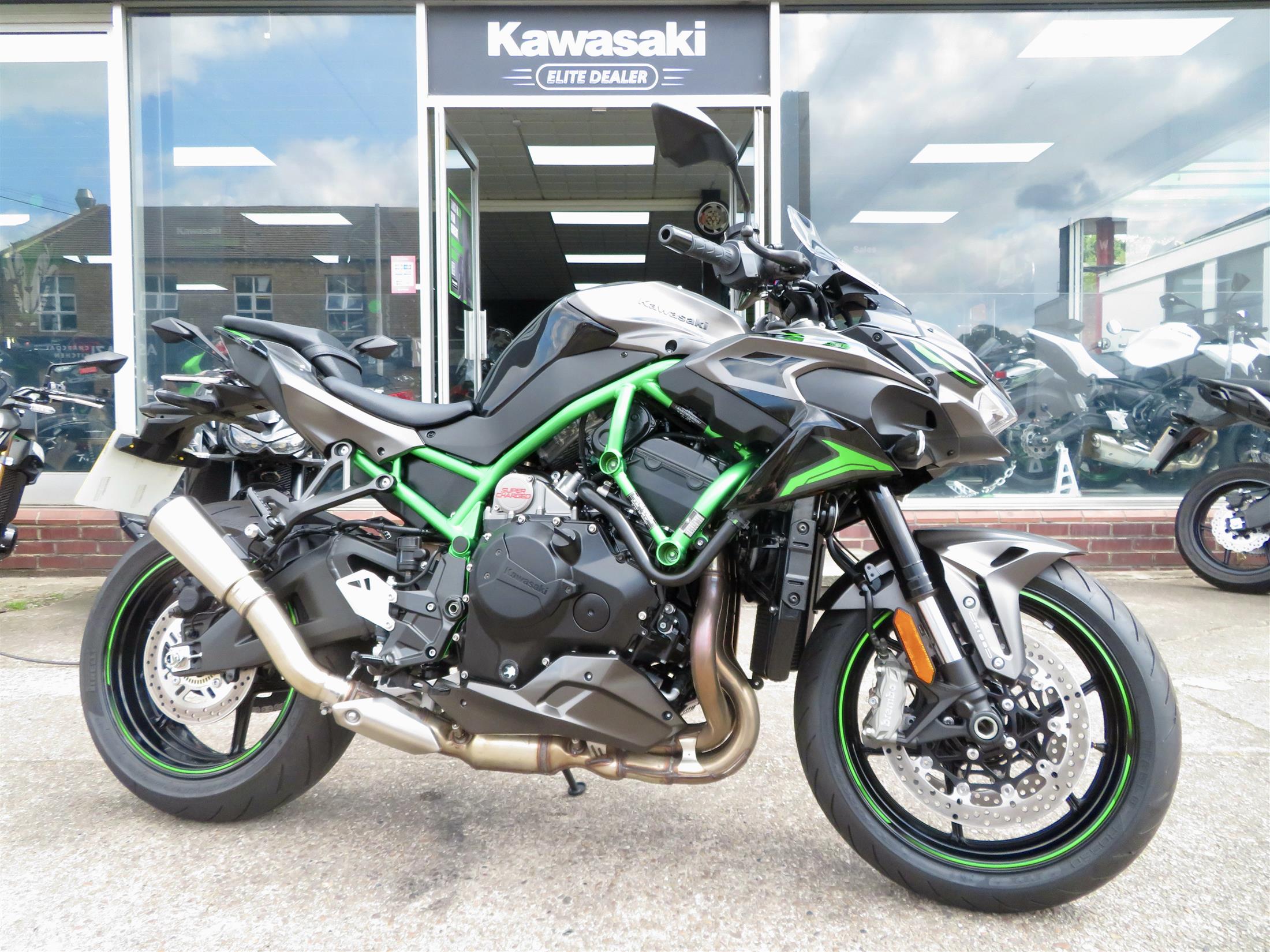 KAWASAKI Z H2 SUPERCHARGED