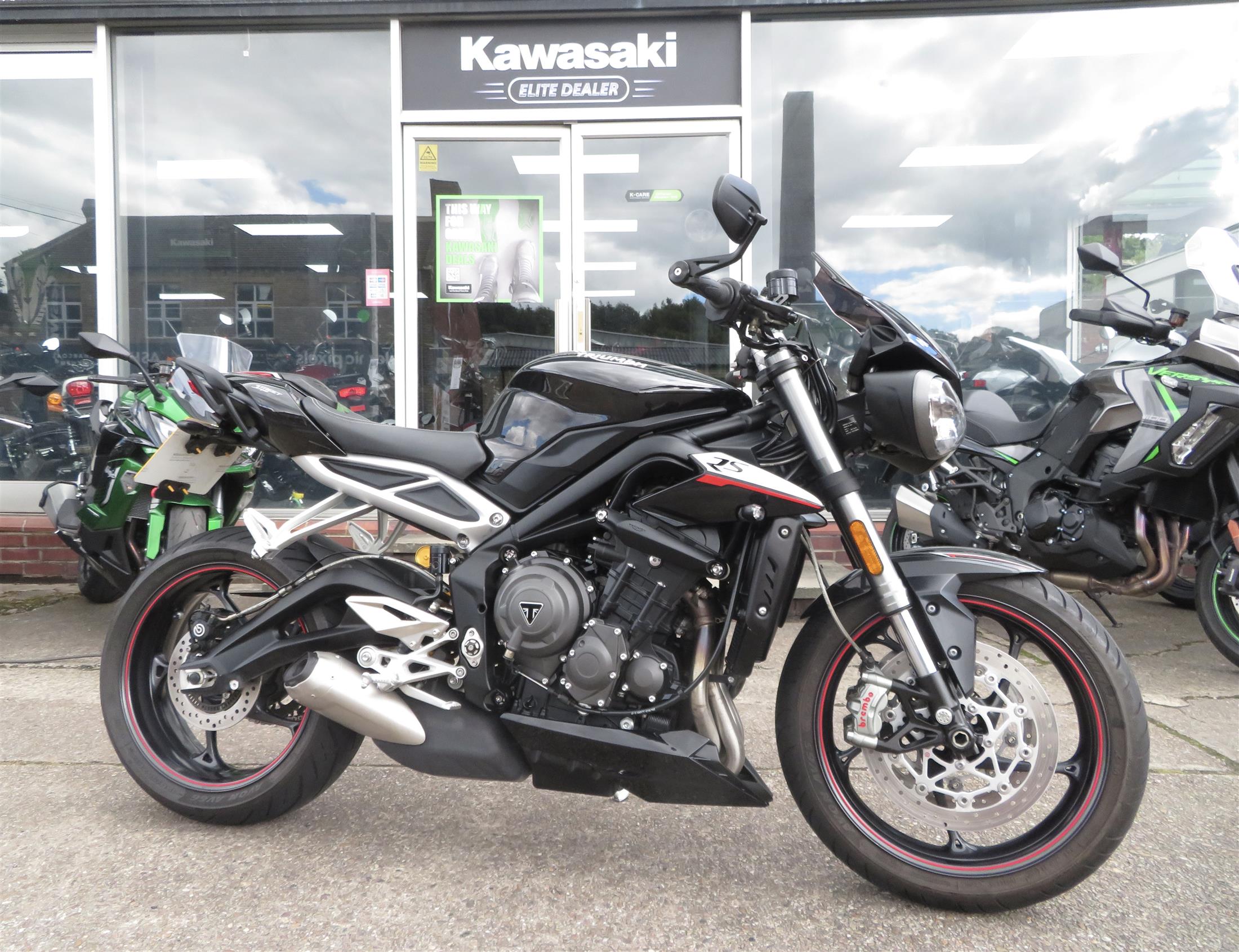 TRIUMPH STREET TRIPLE 765 RS