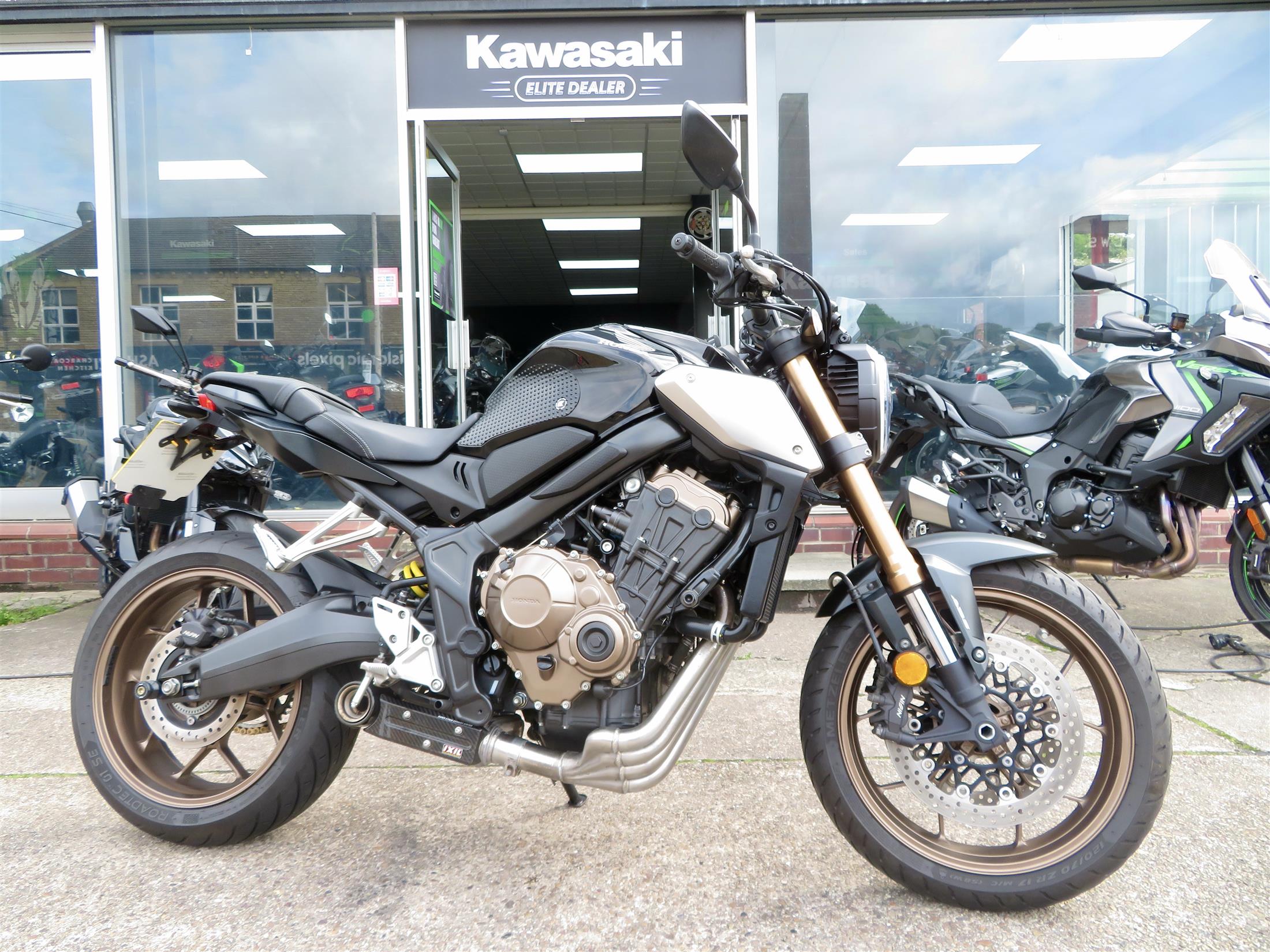 HONDA CB650R