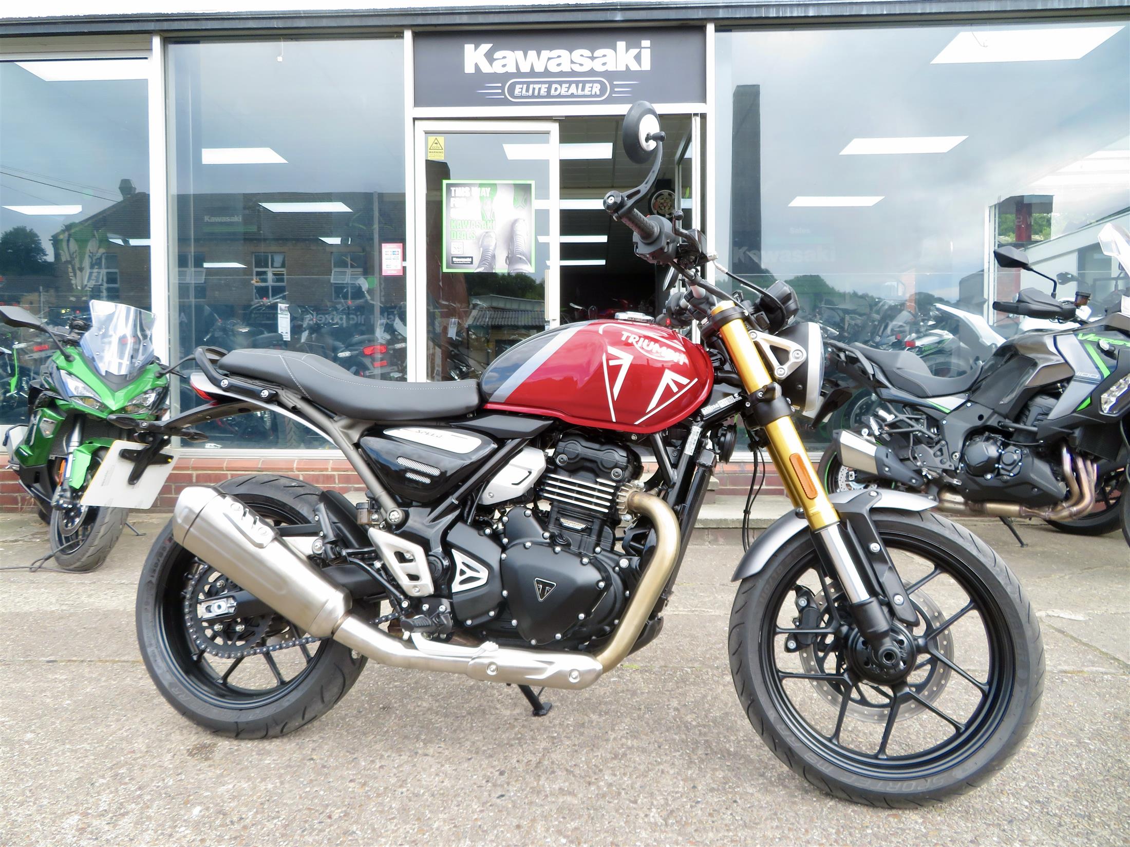TRIUMPH SPEED 400