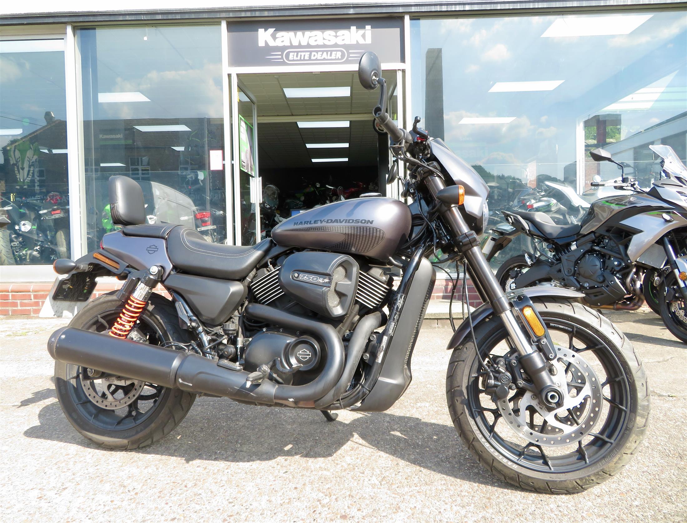 HARLEY-DAVIDSON STREET ROD 750 XG