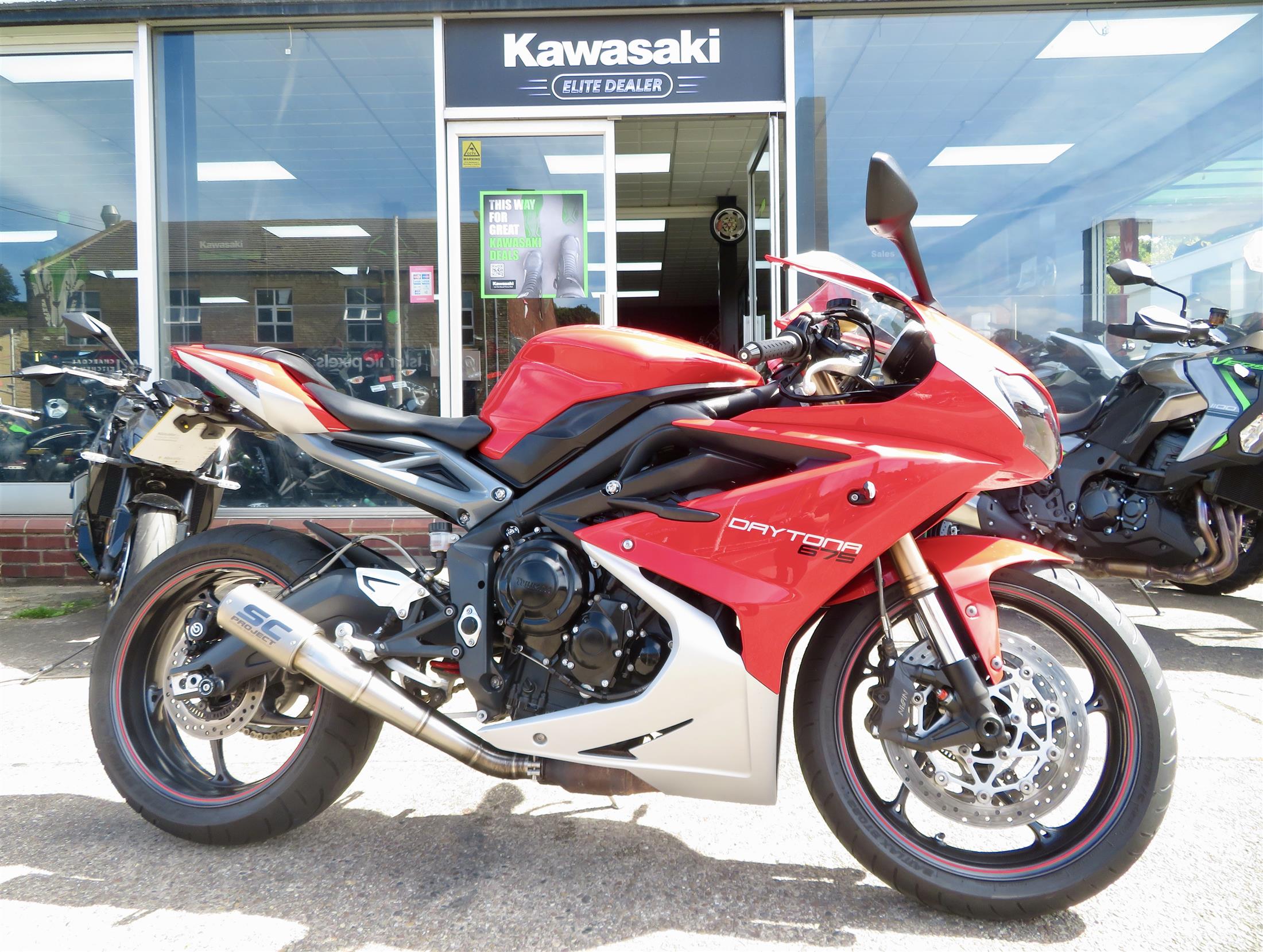 TRIUMPH DAYTONA 675 ABS