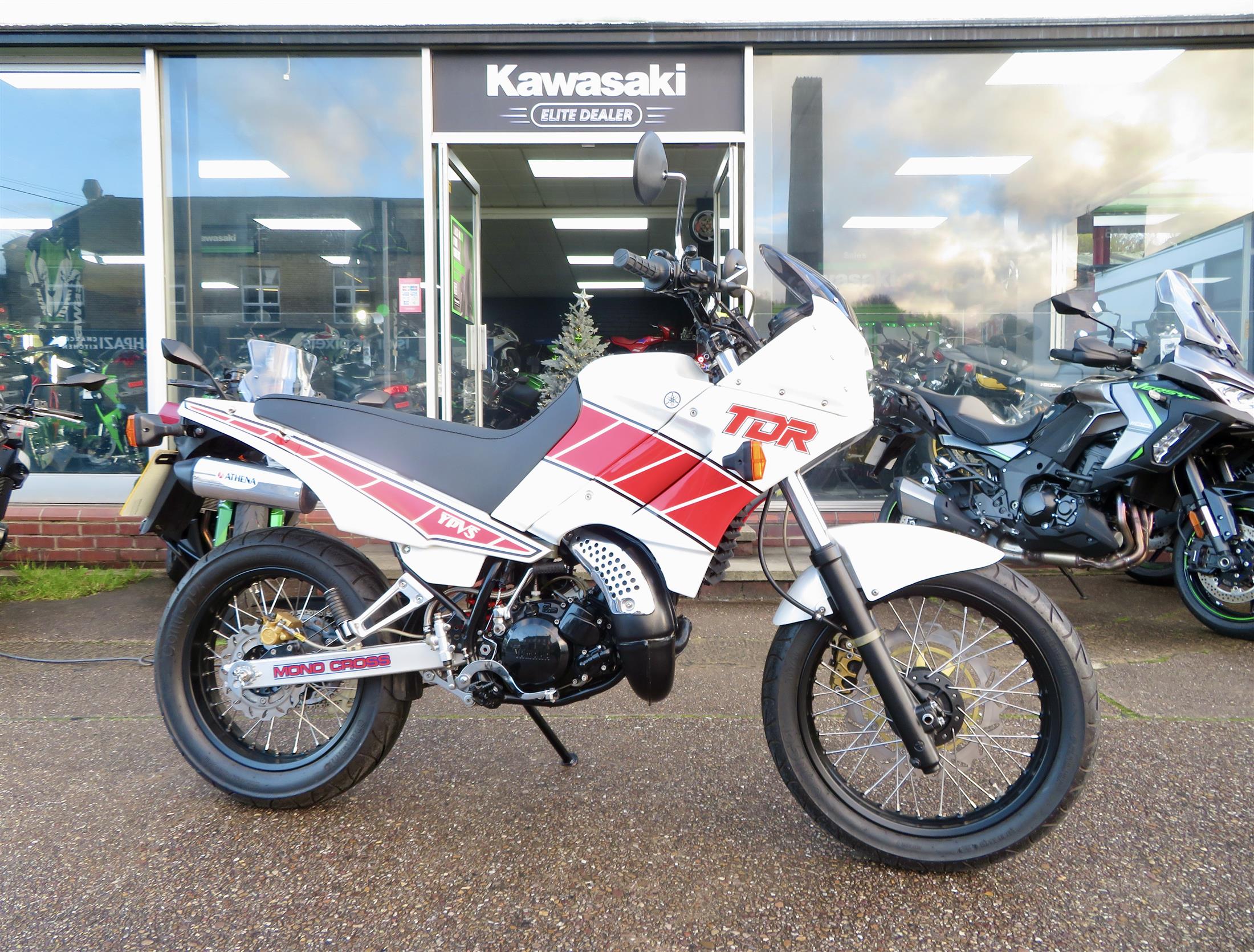 YAMAHA TDR125 2-STROKE