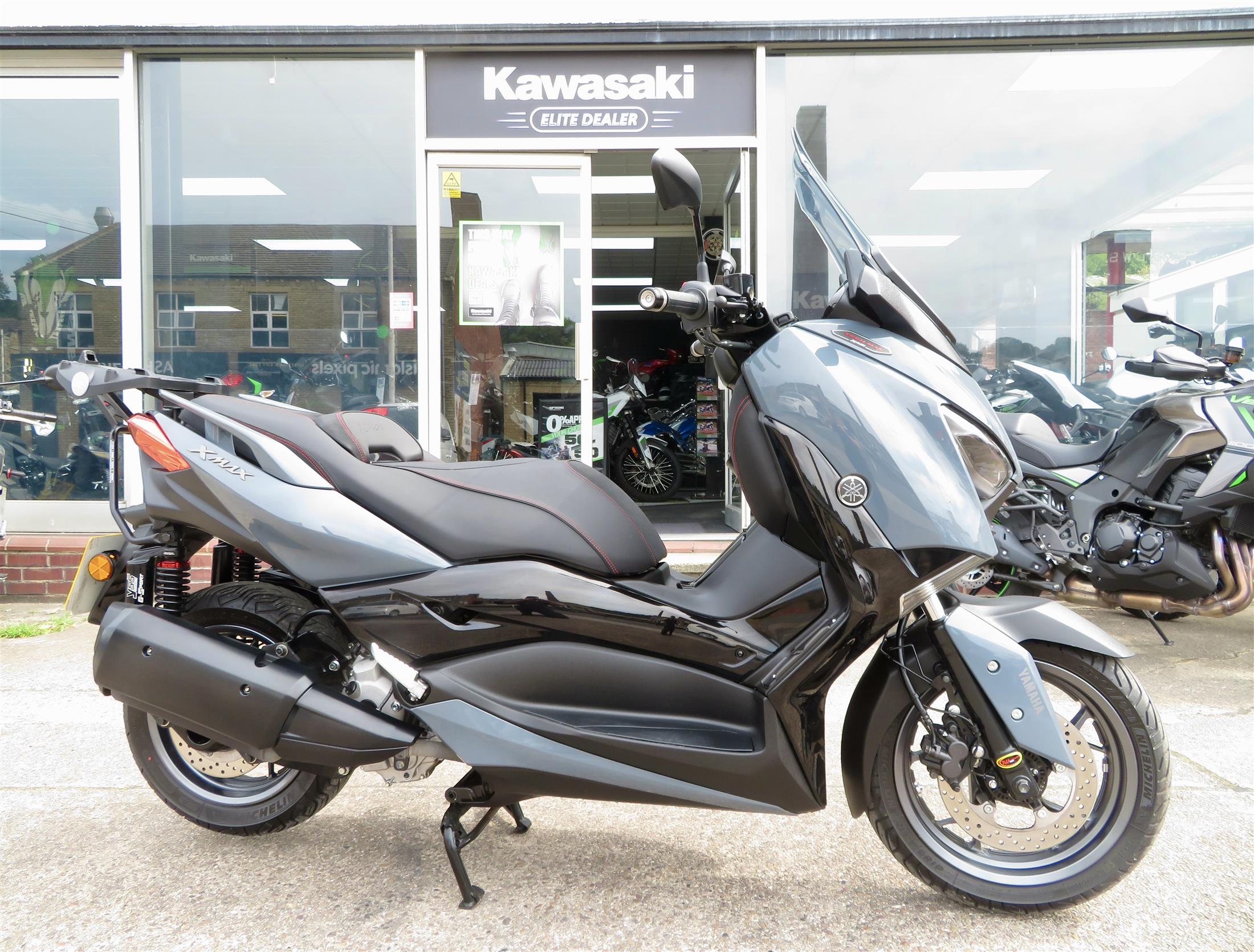 YAMAHA XMAX 300 TECH MAX