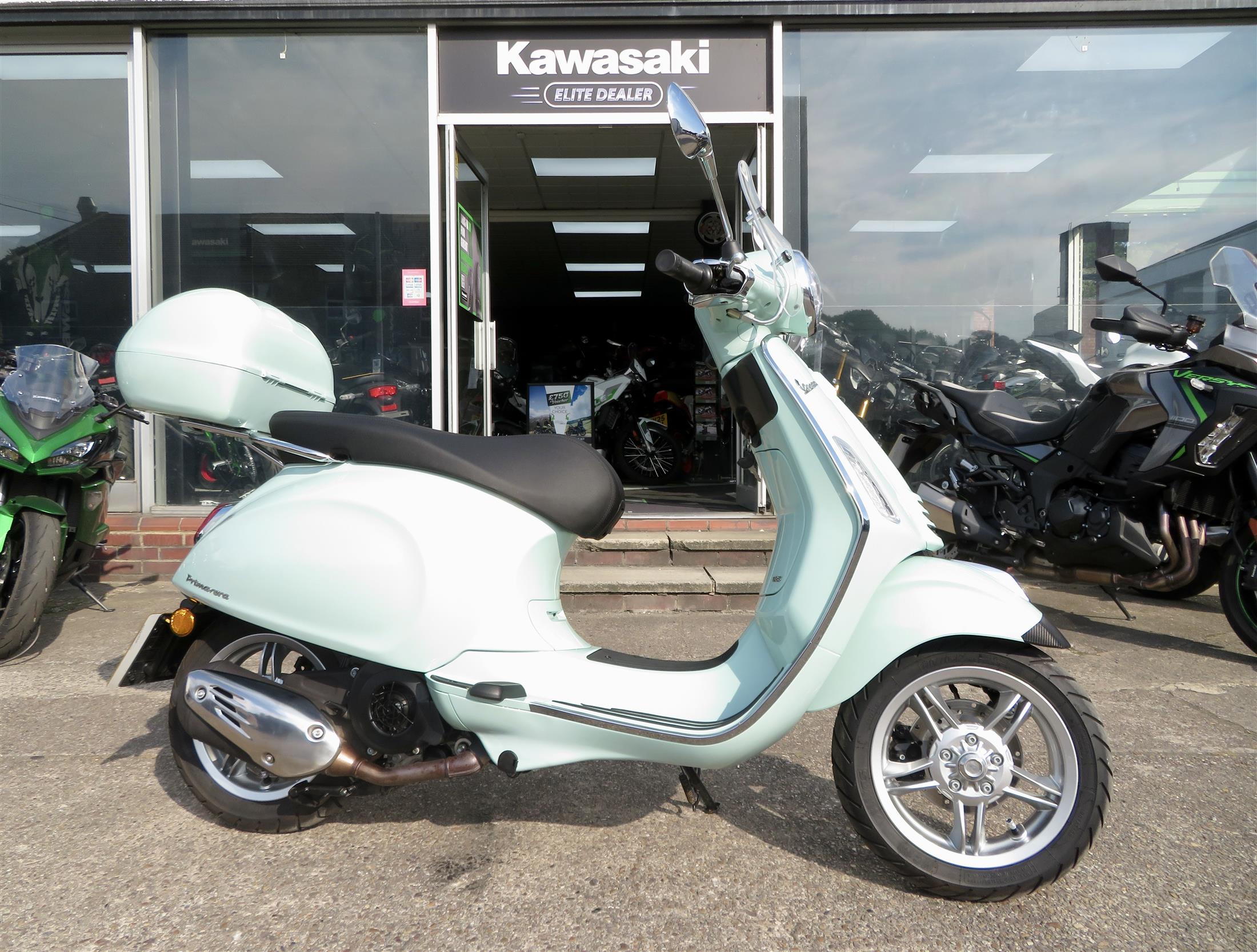PIAGGIO VESPA PRIMAVERA 125