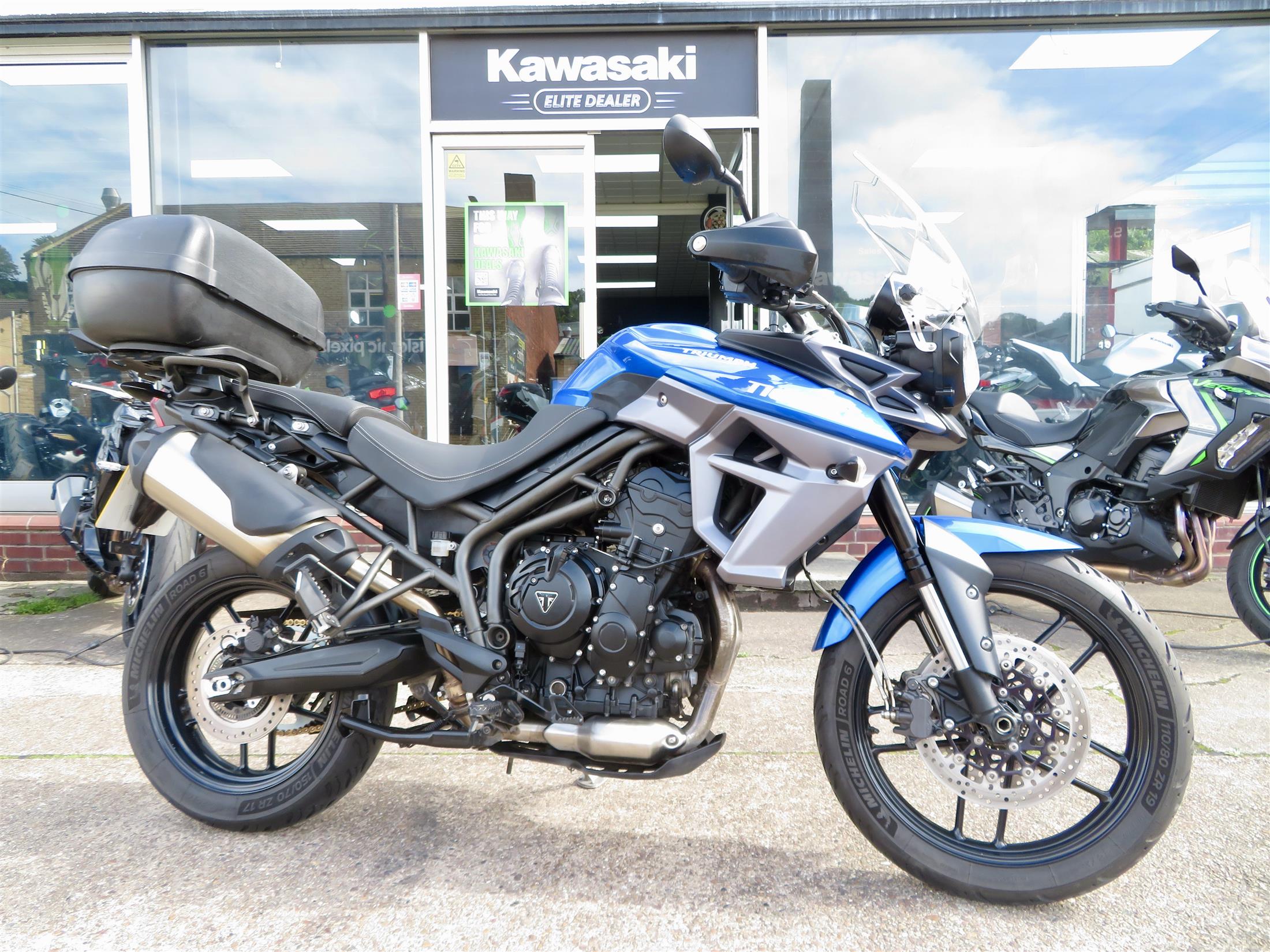 TRIUMPH TIGER 800 XRX