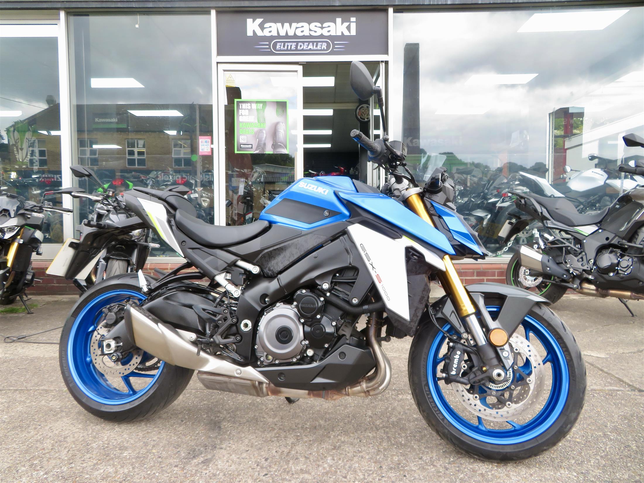 SUZUKI GSXS1000