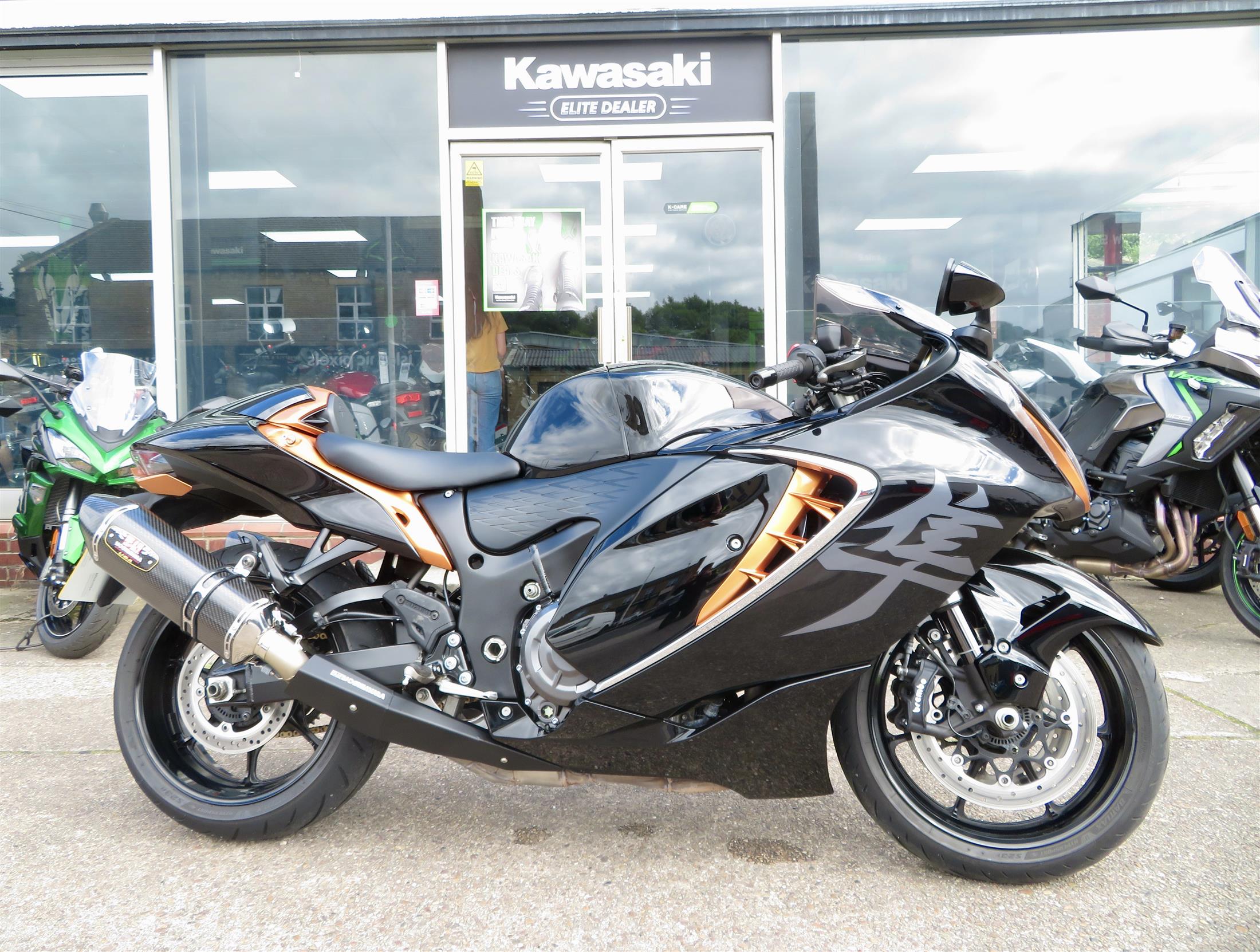 SUZUKI GSX1300R HAYABUSA