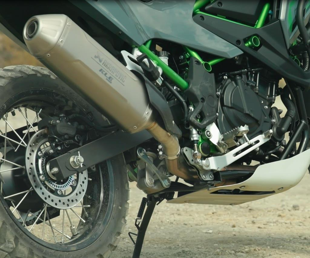 Akrapovič Titanium Exhaust (KLE500/SE) - Image 2